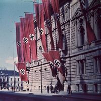 Cómo Hitler y el nazismo consiguieron acabar con el desempleo en los años 30