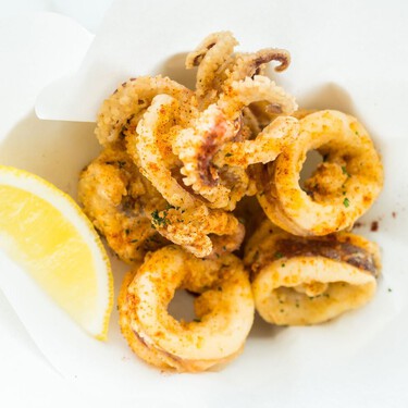 Este es el truco de Karlos Arguiñano para hacer más crujientes tus calamares rebozados y tus rabas 