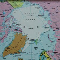 O mundo virou de cabeça para baixo: imagem de satélite mostra a natureza reescrevendo uma fronteira onde a vida era impossível