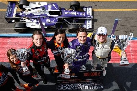 Davide Rigon el ganador de Assen en Superleague Formula, Craig Dolby sigue dominando