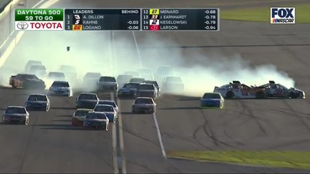 NASCAR es ese espectáculo donde puedes ver 16 coches pegándose leñazos en plena carrera y luego uno de ellos gana