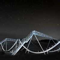 Hemos detectado una misteriosa y potentísima señal de radio de una galaxia cercana. Y su origen es un completo enigma 