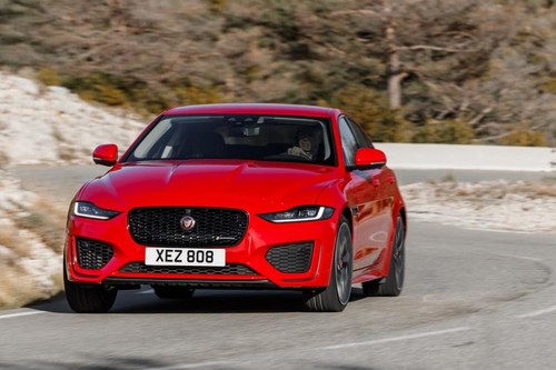 Probamos el Jaguar XE: un coche con garra que se renueva para resurgir entre las berlinas premium