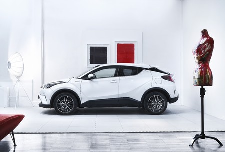 Toyota C Hr Dpl 56 1280x864