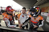 MotoGP Portugal 2011: ¡puños fuera!