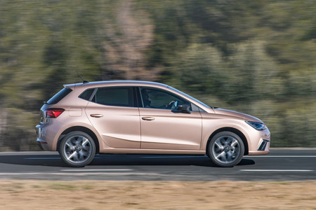 Seat Ibiza TGI lateral