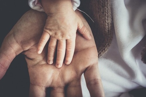 Todo lo que debes saber sobre los nuevos permisos de paternidad  siendo autónomo