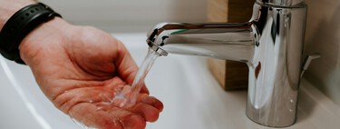 La OCU lo deja claro: esto es lo que podemos hacer en casa para ahorrar agua y bajar la factura 