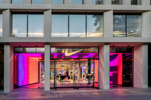 Nike despide el verano con una liquidación de almacén a mitad de precio: zapatillas, sudaderas y más  