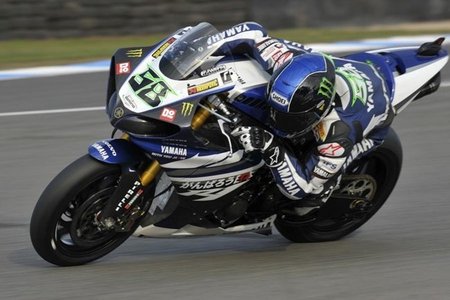 Superbikes Italia 2011: Eugene Laverty se lleva el doblete con penalización para Max Biaggi