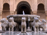 Guías voluntarios de la Tercera Edad en la Alhambra