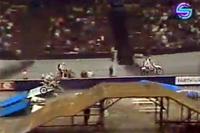 Cualquier espacio es bueno para montar un... ¿Superenduro?