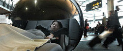Échate la siesta en el... aeropuerto.