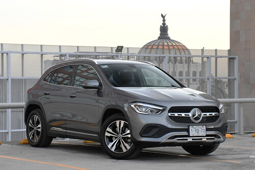 Mercedes-Benz GLA, a prueba: el acceso a los SUV de Mercedes lleva la tecnología por bandera