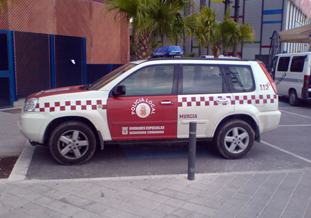 Nissan X-Trail policial