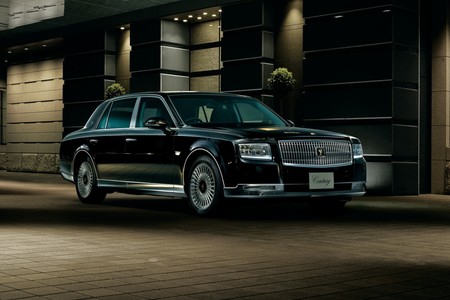 Toyota Century 2018
