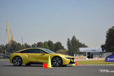 Estuvimos en el BMW i Driving Experience, el primero en México con coches electrificados