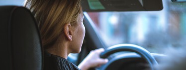 Consejos para ahorrar gasolina con una conducción más eficiente: desde el uso de las ventanillas hasta la presión de las ruedas