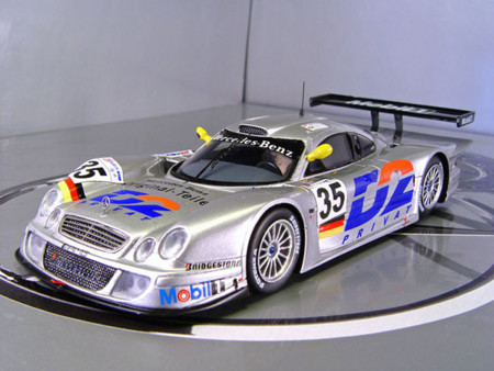 Si te gustan los Mercedes de antaño y quieres uno en perfectas condiciones, el museo de la marca vende parte de su colección
