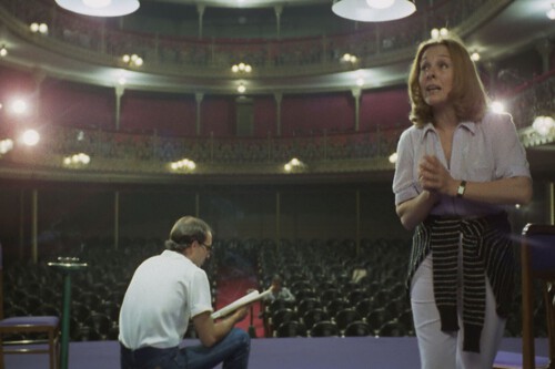 Ha muerto Josefina Molina, pero siempre la recordaremos como una de las pioneras del cine español. Abrió camino para muchas mujeres y esta es su mejor película 