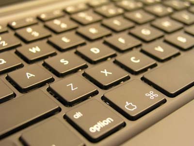 Más noticias sobre los MacBook (actualización, teclado y demás)