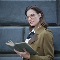 Cinco comportamientos de las personas con curiosidad, un rasgo esencial para ser felices en la vida 