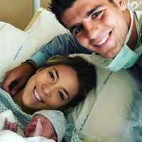 Morata y su mujer, padres de gemelos tras un embarazo muy controlado: estos son los cuidados que requiere un embarazo múltiple