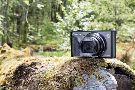 Canon PowerShot SX740 HS, la firma nipona renueva su compacta de bolsillo para viajeros incluyendo vídeo en 4K