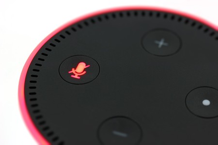 Amazon ya permite que tus conversaciones con Alexa no puedan ser revisadas por personas: así puedes configurarlo