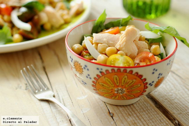 Ensalada de garbanzos y atún con vinagreta de mostaza. Receta