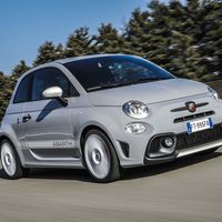 Abarth celebra su 70 aniversario en Ginebra con ediciones especiales: 595 esseesse y 124 Rally Tribute