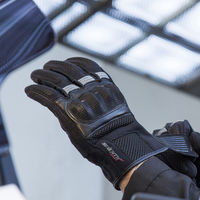 Made in Spain y precio de derribo para los guantes Seventy Degrees SD-76 Touring