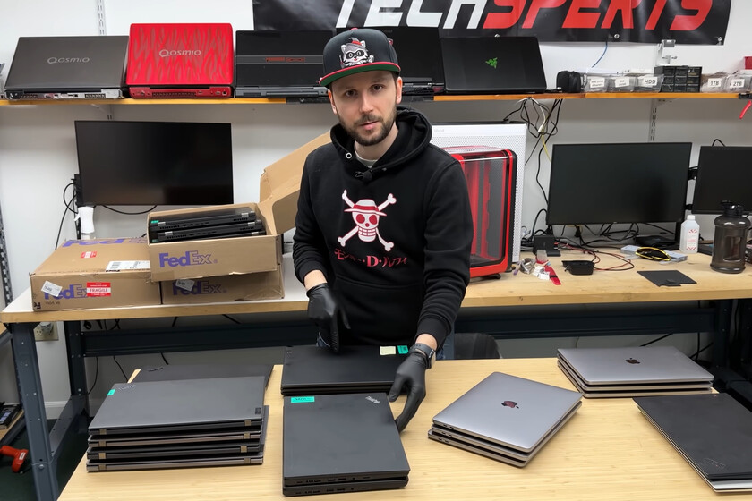 Un YouTuber tiene un taller de reparación y vende portátiles usados. Ya no puede hacerlo porque la RAM y el SSD valen más que el portátil entero