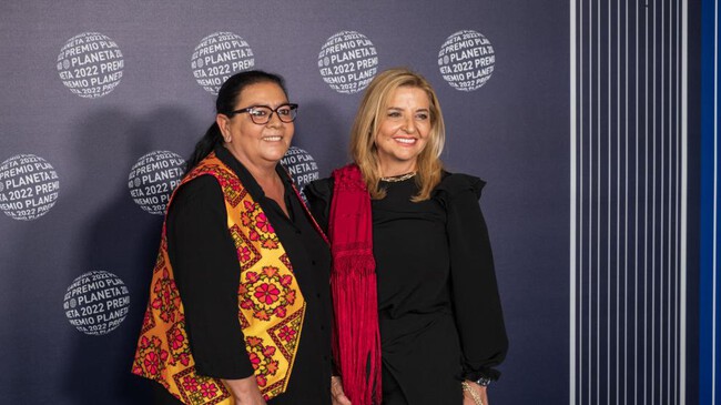 María del Monte y su esposa - Gtres