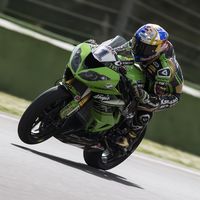 Kenan Sofluoglu gana en Imola y consigue su segunda victoria consecutiva. Lucas Mahías, ha sido segundo