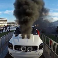 Tres turbos, 2.000 CV y... ¡boom! No habías visto un motor volar literalmente por los aires, hasta ahora