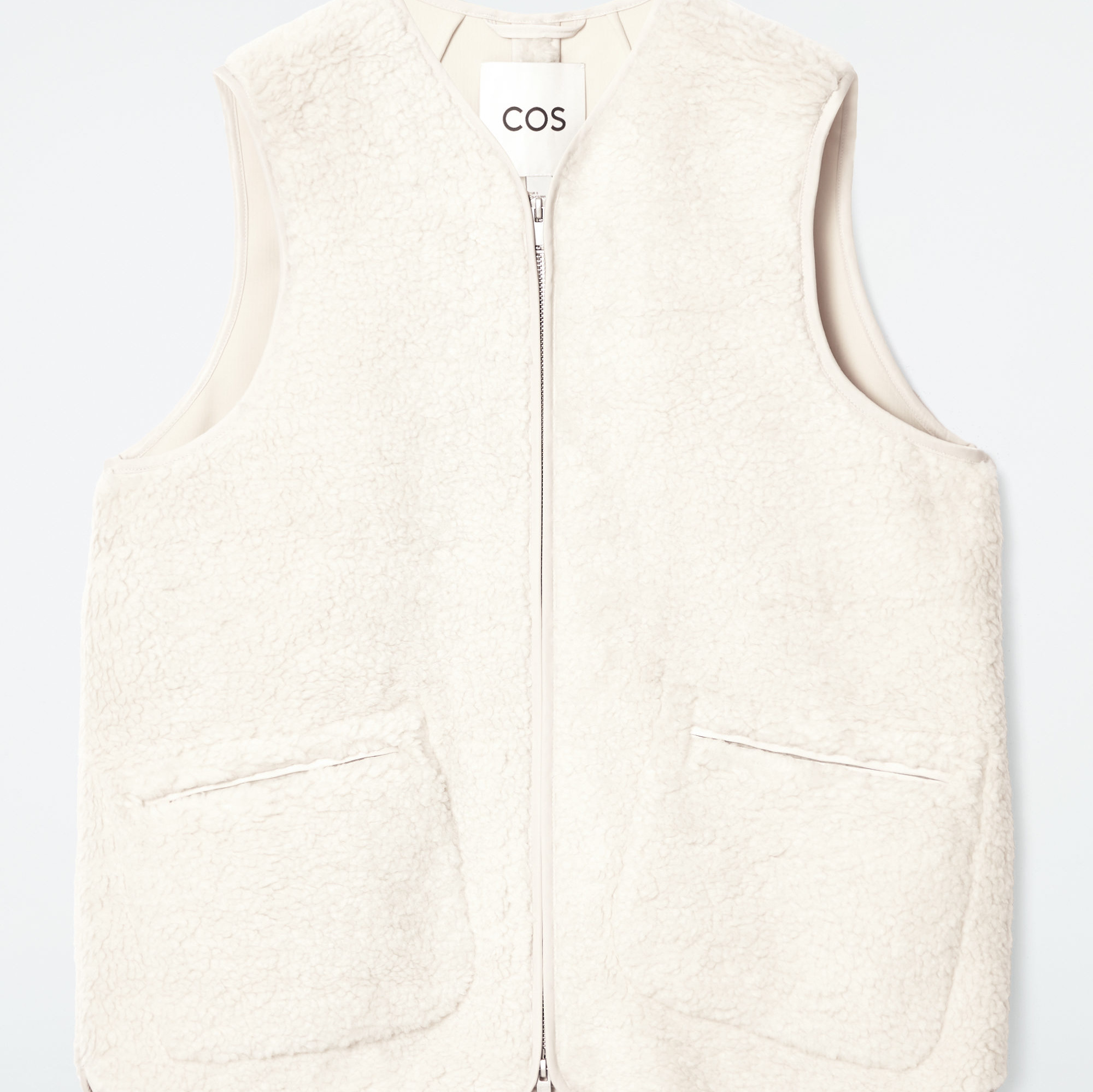 CHALECO OVERSIZE DE BORREGUITO SINTÉTICO