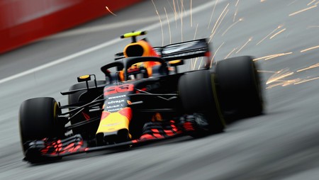 Victoria de Max Verstappen en el GP de Austria con los Ferrari en el podio tras la debacle de Mercedes