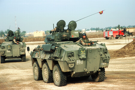 VEC del ejército español en maniobras