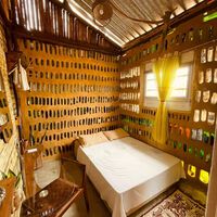 Siete habitaciones y todas las comodidades: la asombrosa casa de botellas que puedes alquilar en Airbnb