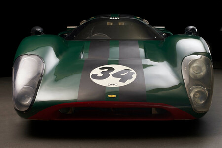 Dhg Racing Lola T70 Mkiiib 24