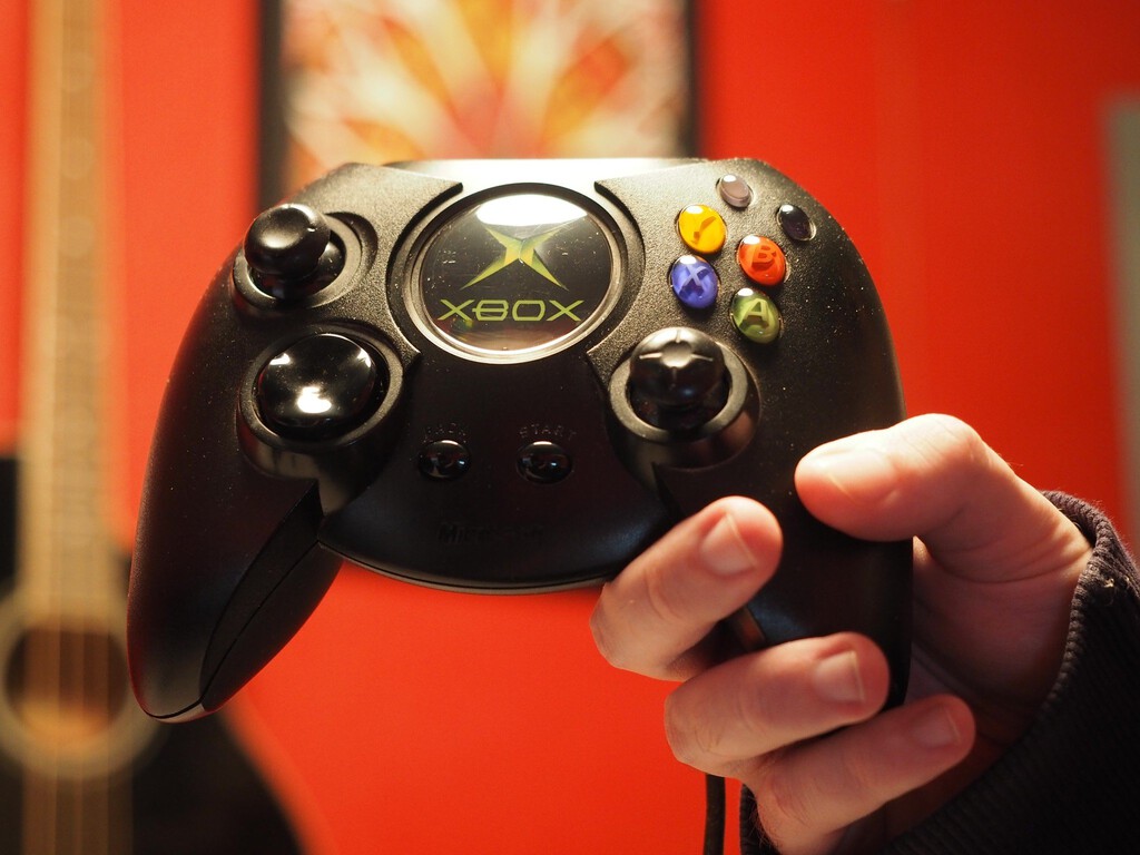 El control del Xbox original era horrible y tenía dos puertos que nadie usaba: tenían una función muy valiosa 
