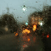 Un radar caza a 184 km/h a un conductor que se libra de la multa gracias a una violenta borrasca