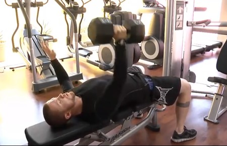 Press unilateral mancuerna