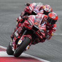 Pecco Bagnaia ha sido sancionado con tres posiciones en parrilla en Misano por molestar a Álex Márquez