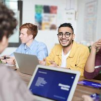 Los trabajadores en México lo tienen claro: la felicidad importa más que el salario para rendir mejor