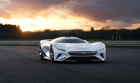 El Jaguar Vision Gran Turismo SV es una fiera eléctrica virtual de más de 1.900 CV que se estrenará en Gran Turismo 7