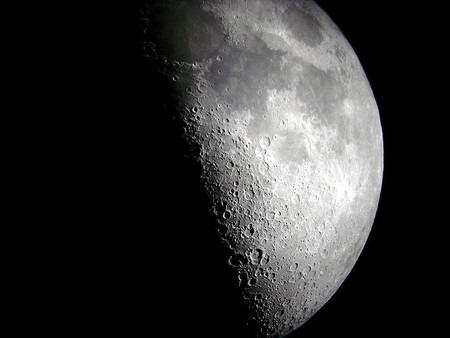 Viajar a la luna, cada vez más cerca