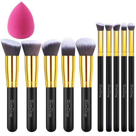 Pack de 10 brochas de maquillaje y una esponja en oferta flash de Amazon por 7,49 euros