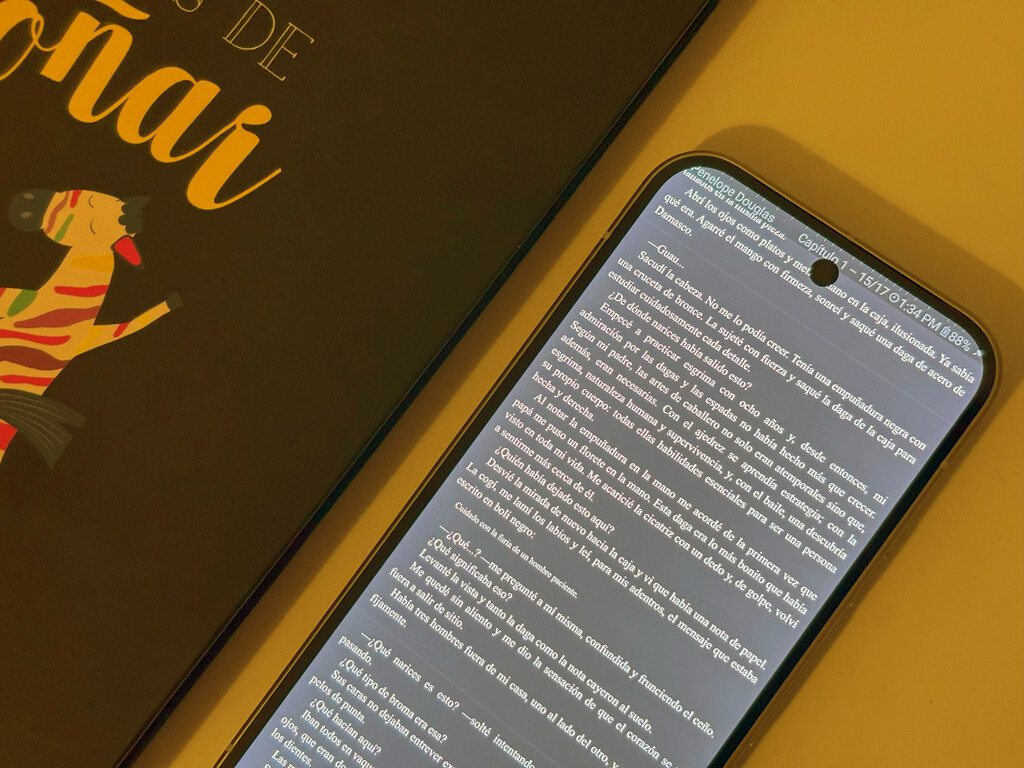 He descubierto una aplicación libre para leer libros cómodamente en mi Android. Ahora no la cambio por nada 